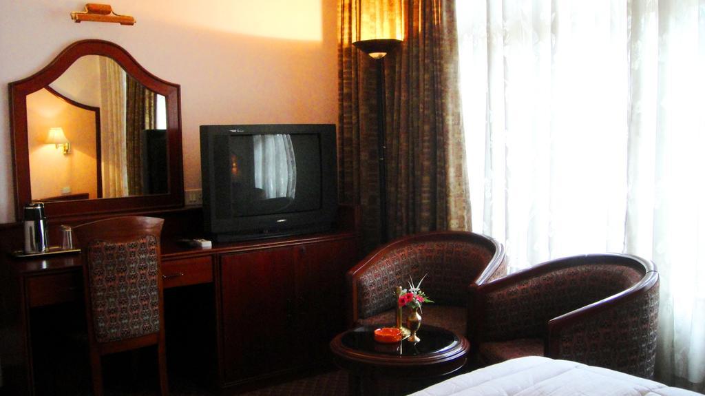 Hotel Shahanshah International Kathmandu Zimmer foto